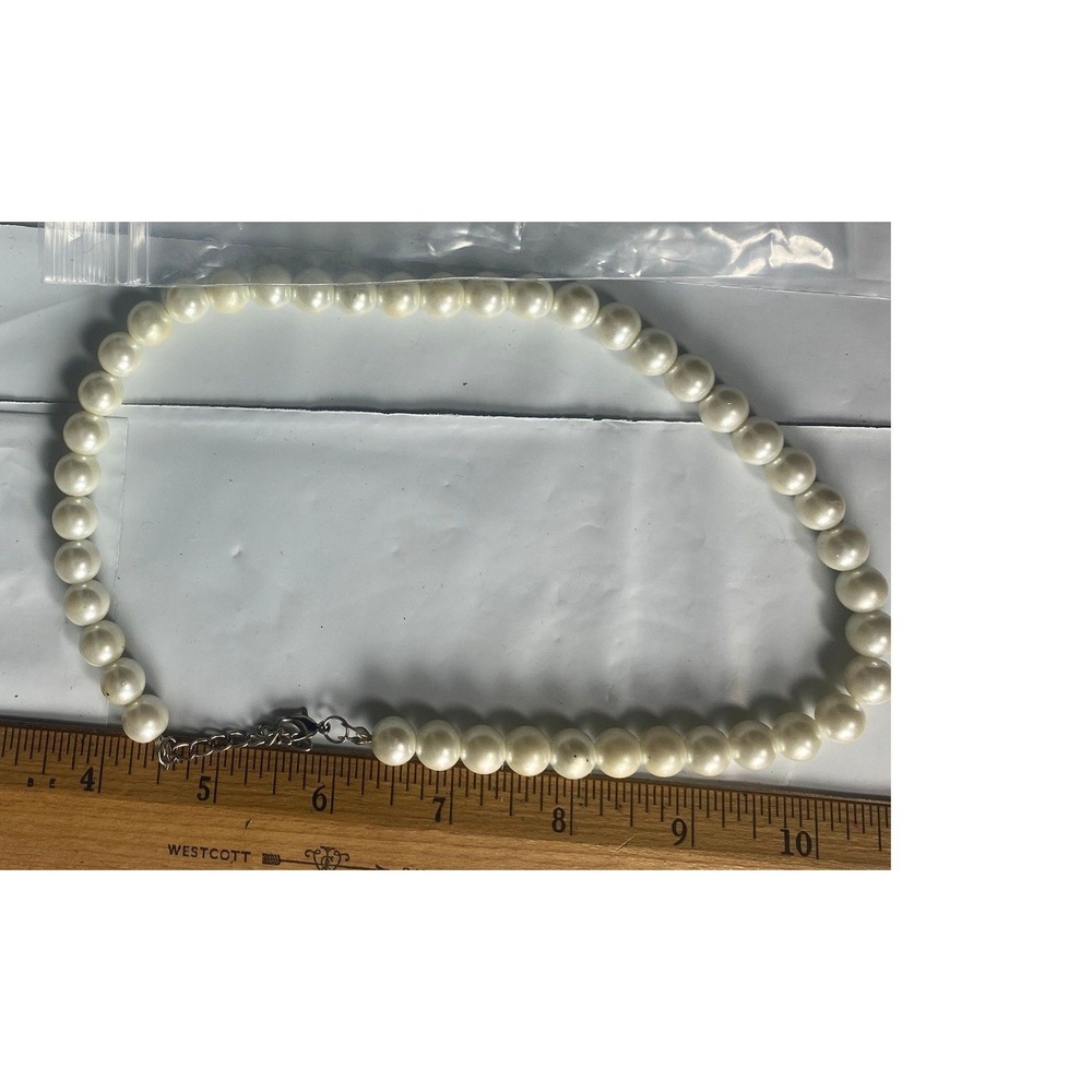 Classic White Faux Pearl‎ Necklace Silver Tone Clasp Elegant